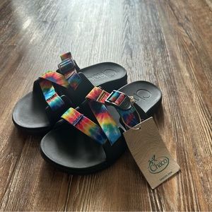 NWT! Chaco Kid’s Chillos Dark Tie Dye Sandals! Size 3